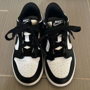 Kids black and white Nike dunks, very clean barely worn. Smoke&Pet free home